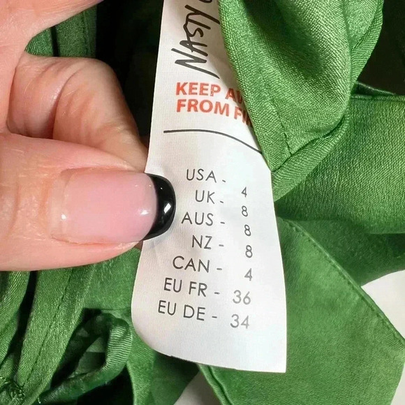 Nasty Gal Collection Green Cropped Ruched Cutout Back Blouse Top Women's Size 4 - Picture 7 of 8